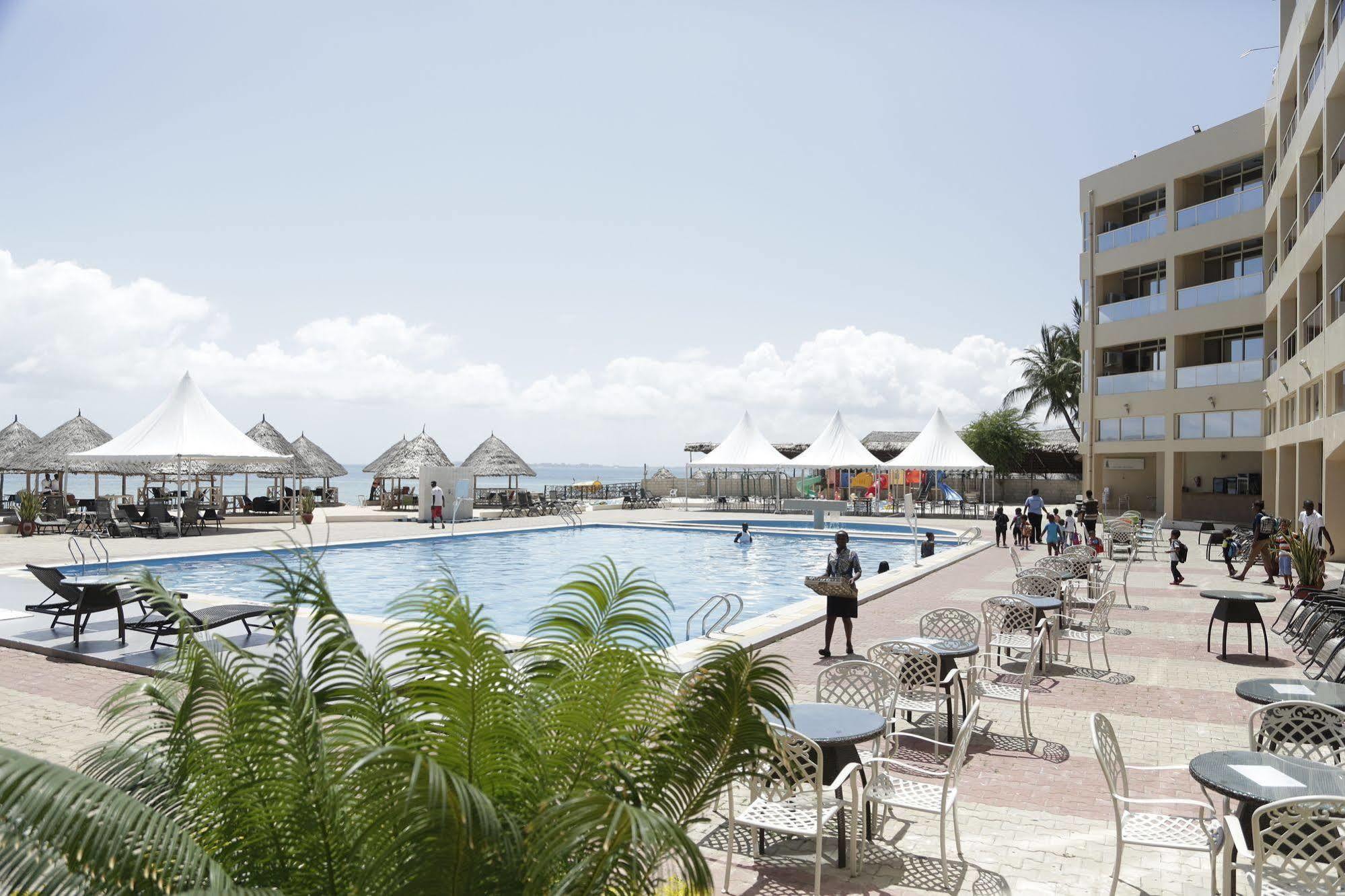 Landmark Mbezi Beach Resort Dar es Salaam Buitenkant foto